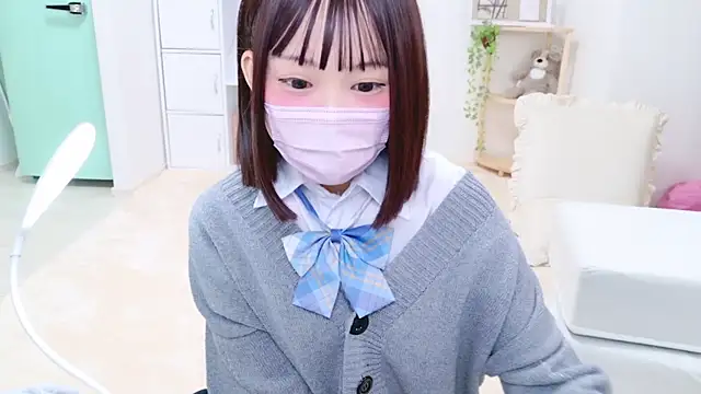 Snapshot of x-naru-x chatting on December 15, 2024, 4:59 pm x-naru-x online show from December 15, 2024, 4:59 pm