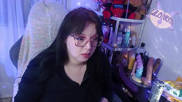 Snapshot of LiloMoon69 chatting on March 7, 2025, 6:46 am LiloMoon69 online show from March 7, 2025, 6:46 am