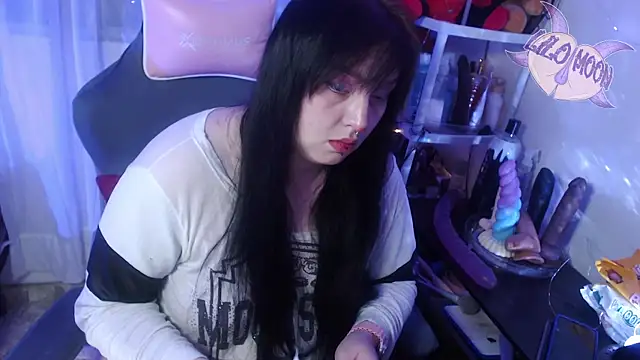 Snapshot of LiloMoon69 chatting on March 3, 2025, 3:27 am LiloMoon69 online show from March 3, 2025, 3:27 am