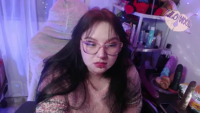 Snapshot of LiloMoon69 chatting on March 9, 2025, 5:22 am LiloMoon69 online show from March 9, 2025, 5:22 am