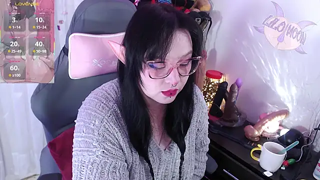 Snapshot of LiloMoon69 chatting on September 25, 2025, 12:55 pm LiloMoon69 online show from September 25, 2025, 12:55 pm