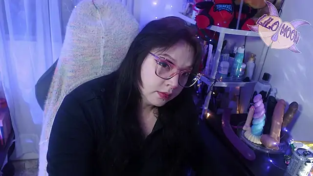 Snapshot of LiloMoon69 chatting on March 7, 2025, 3:40 am LiloMoon69 online show from March 7, 2025, 3:40 am