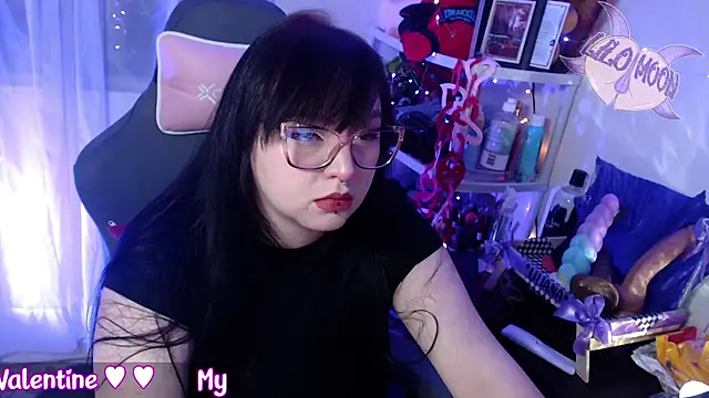 Snapshot of LiloMoon69 chatting on February 16, 2025, 4:20 am LiloMoon69 online show from February 16, 2025, 4:20 am