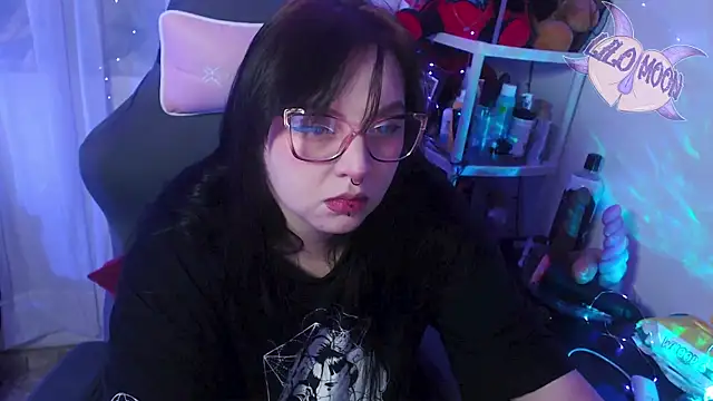 Snapshot of LiloMoon69 chatting on March 18, 2025, 3:56 am LiloMoon69 online show from March 18, 2025, 3:56 am