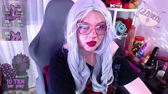 LiloMoon69 online show from November 9, 2025, 2:59 am