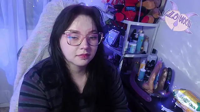Snapshot of LiloMoon69 chatting on March 4, 2025, 4:17 am LiloMoon69 online show from March 4, 2025, 4:17 am