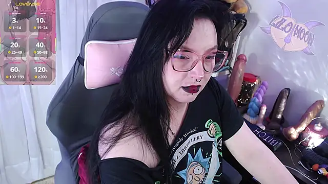 Snapshot of LiloMoon69 chatting on September 15, 2025, 1:44 pm LiloMoon69 online show from September 15, 2025, 1:44 pm