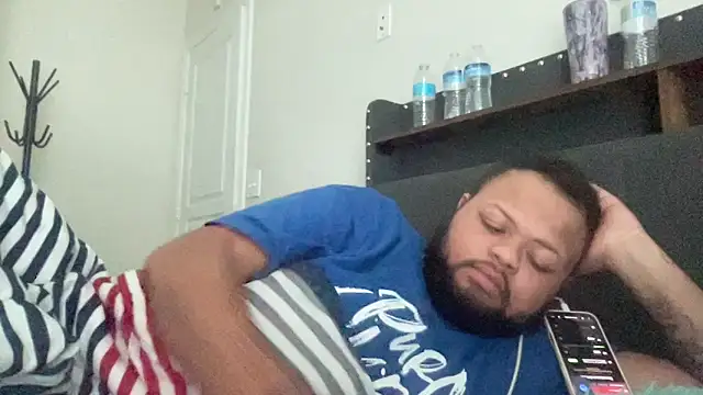 papijusto online show from November 8, 2025, 9:51 pm