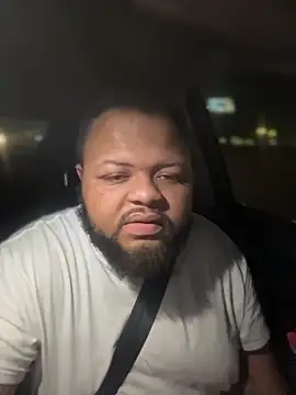 papijusto online show from November 4, 2025, 6:39 am