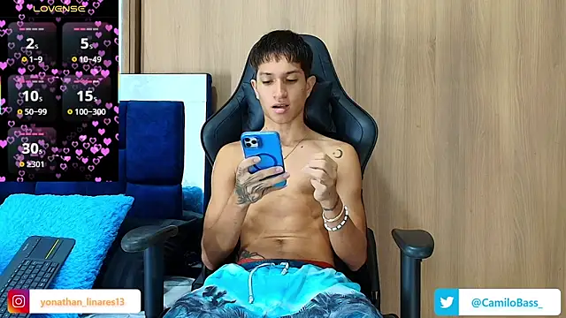  CamiloBass online show from November 9, 2025, 7:29 pm