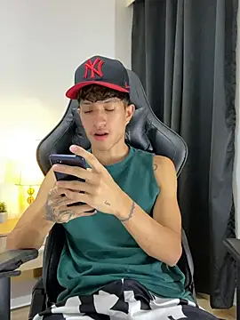  CamiloBass online show from March 13, 2026, 1:43 am