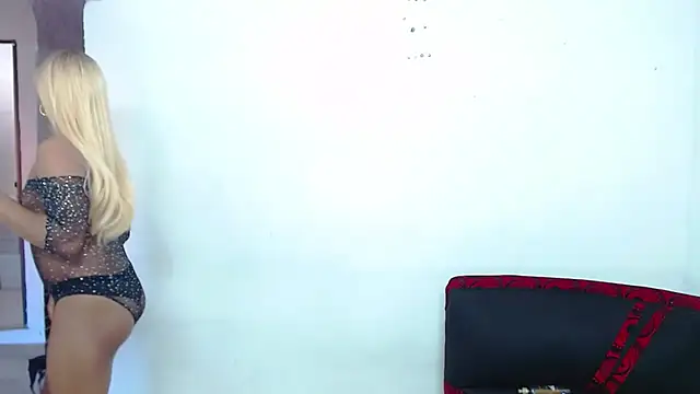 Snapshot of BLACK_MOON_TS chatting on October 29, 2025, 9:14 pm BLACK MOON TS online show from October 29, 2025, 9:14 pm