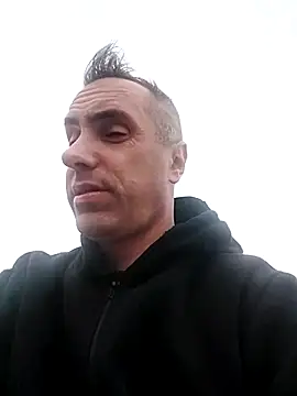 Snapshot of HELL_FIRE chatting on February 14, 2026, 9:04 pm HELL FIRE online show from February 14, 2026, 9:04 pm