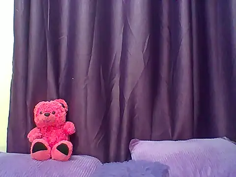 Snapshot of Bliss_amber chatting on January 10, 2025, 4:33 am Bliss amber online show from January 10, 2025, 4:33 am