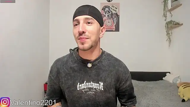 Valentino Xander online show from March 6, 2026, 6:41 am