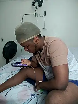 Snapshot of anubi0880 chatting on February 8, 2026, 11:24 pm anubi0880 online show from February 8, 2026, 11:24 pm