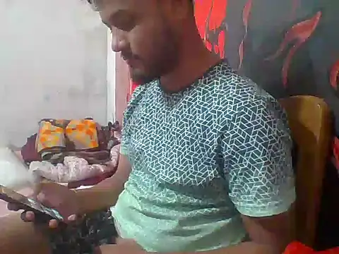 Snapshot of Kenny-kay chatting on December 6, 2024, 3:24 am Kenny-kay online show from December 6, 2024, 3:24 am