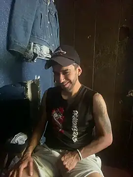 YouBad boy31 online show from December 21, 2024, 3:20 pm