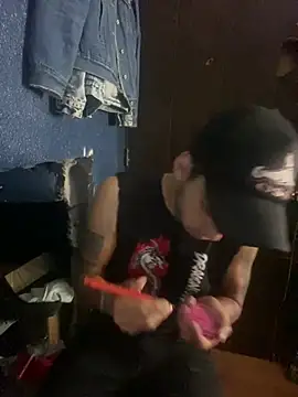 YouBad boy31 online show from December 24, 2024, 12:33 pm