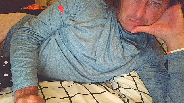 Snapshot of costanza7070 chatting on June 17, 2026, 5:40 am costanza7070 online show from June 17, 2026, 5:40 am