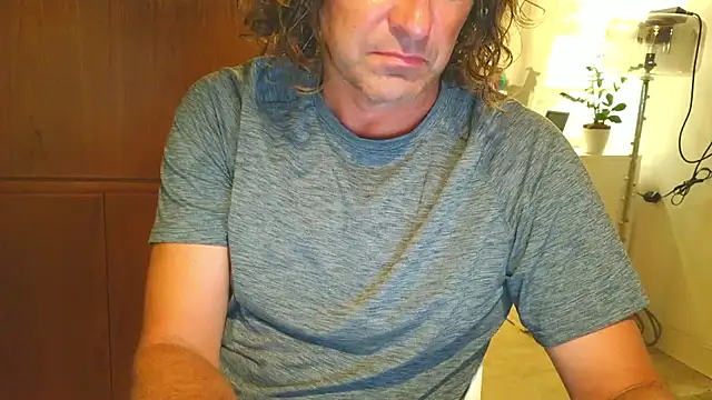 costanza7070 online show from March 5, 2026, 3:47 am