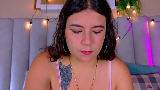 EngelStone online show from October 8, 2025, 7:25 pm