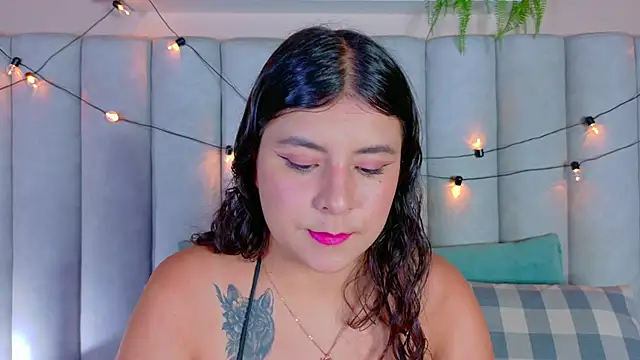 EngelStone online show from November 26, 2025, 7:36 pm