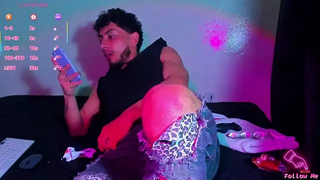 Snapshot of Piggy_Eddy chatting on February 24, 2026, 4:35 am Piggy Eddy online show from February 24, 2026, 4:35 am