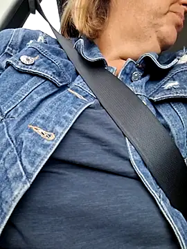 Snapshot of Mara-24 chatting on October 1, 2025, 8:19 am Mara-24 online show from October 1, 2025, 8:19 am