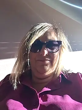 Snapshot of Mara-24 chatting on October 9, 2025, 7:42 am Mara-24 online show from October 9, 2025, 7:42 am