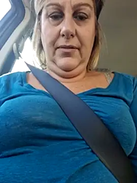 Snapshot of Mara-24 chatting on November 12, 2025, 9:57 am Mara-24 online show from November 12, 2025, 9:57 am