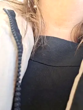 Snapshot of Mara-24 chatting on March 19, 2025, 10:00 am Mara-24 online show from March 19, 2025, 10:00 am