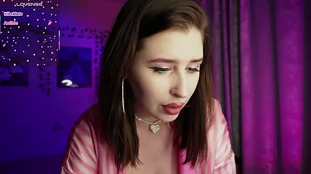 Snapshot of Alice___Rose chatting on May 22, 2026, 7:12 pm Alice Rose online show from May 22, 2026, 7:12 pm