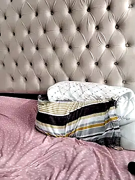 bigbootyboohle online show from April 1, 2026, 1:41 pm