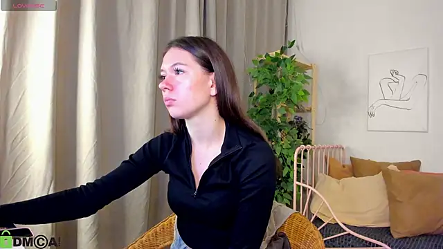 Snapshot of Nicole_Charm chatting on September 9, 2025, 10:19 pm Nicole Charm online show from September 9, 2025, 10:19 pm