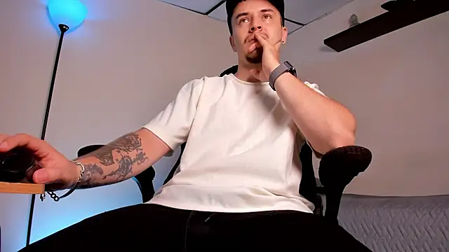 james connor2 online show from January 12, 2026, 7:20 pm