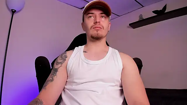 james connor2 online show from November 30, 2025, 2:51 pm