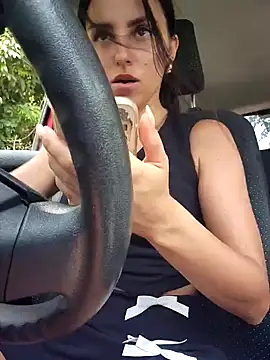 Snapshot of Izabella_Bella chatting on March 12, 2025, 6:29 am Izabella Bella online show from March 12, 2025, 6:29 am