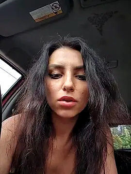 Snapshot of Izabella_Bella chatting on November 11, 2025, 8:09 am Izabella Bella online show from November 11, 2025, 8:09 am