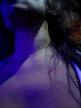 Snapshot of Izabella_Bella chatting on October 14, 2025, 2:07 pm Izabella Bella online show from October 14, 2025, 2:07 pm