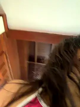 Snapshot of Izabella_Bella chatting on October 12, 2025, 9:43 am Izabella Bella online show from October 12, 2025, 9:43 am