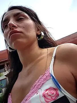 Snapshot of Izabella_Bella chatting on September 14, 2025, 7:53 am Izabella Bella online show from September 14, 2025, 7:53 am