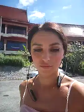 Snapshot of Izabella_Bella chatting on March 4, 2025, 7:41 am Izabella Bella online show from March 4, 2025, 7:41 am