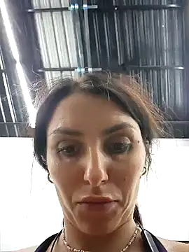 Snapshot of Izabella_Bella chatting on March 17, 2025, 11:21 am Izabella Bella online show from March 17, 2025, 11:21 am