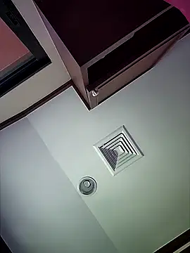 Snapshot of Izabella_Bella chatting on March 6, 2025, 7:03 am Izabella Bella online show from March 6, 2025, 7:03 am