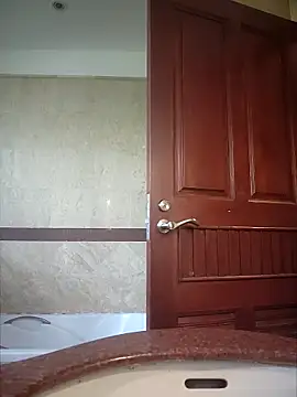 Snapshot of Izabella_Bella chatting on February 21, 2026, 7:10 am Izabella Bella online show from February 21, 2026, 7:10 am