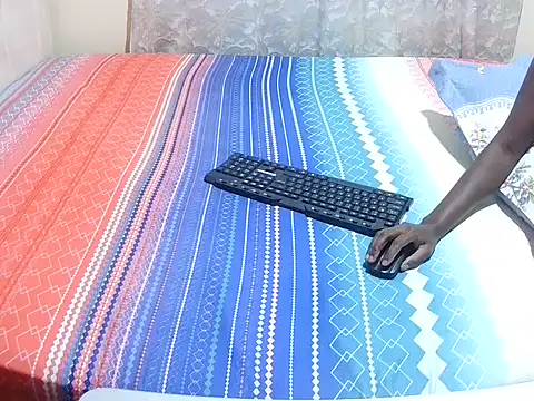 Snapshot of slender_sweet chatting on February 12, 2026, 11:32 am slender sweet online show from February 12, 2026, 11:32 am