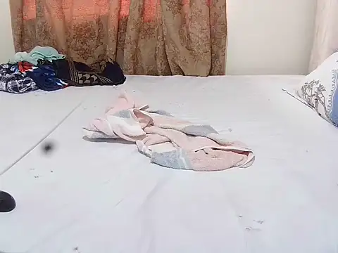 Snapshot of slender_sweet chatting on November 23, 2025, 9:08 am slender sweet online show from November 23, 2025, 9:08 am