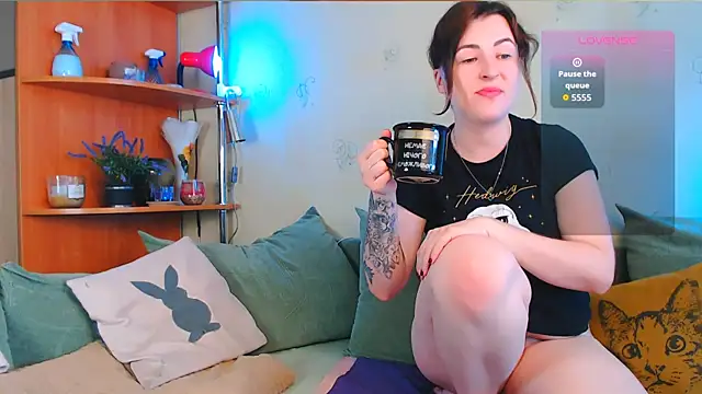 Caroline1995 online show from September 14, 2025, 8:04 am