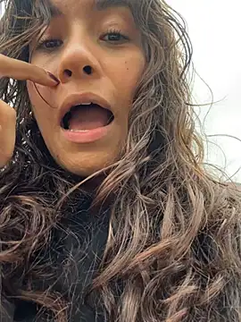 ValeriEvan online show from March 13, 2025, 3:28 pm